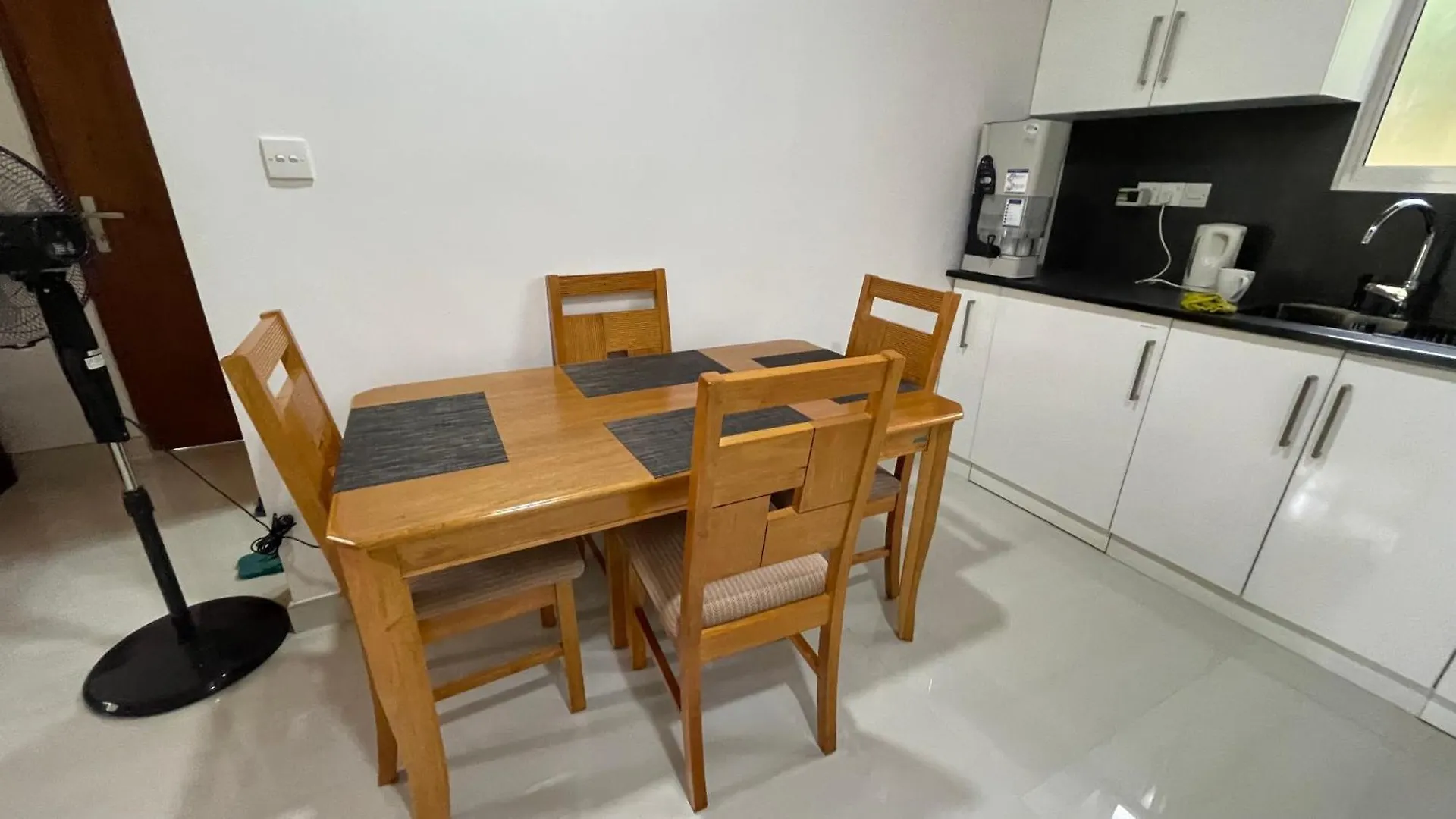 Bed & Breakfast Rani Suite And Cabin Kandy