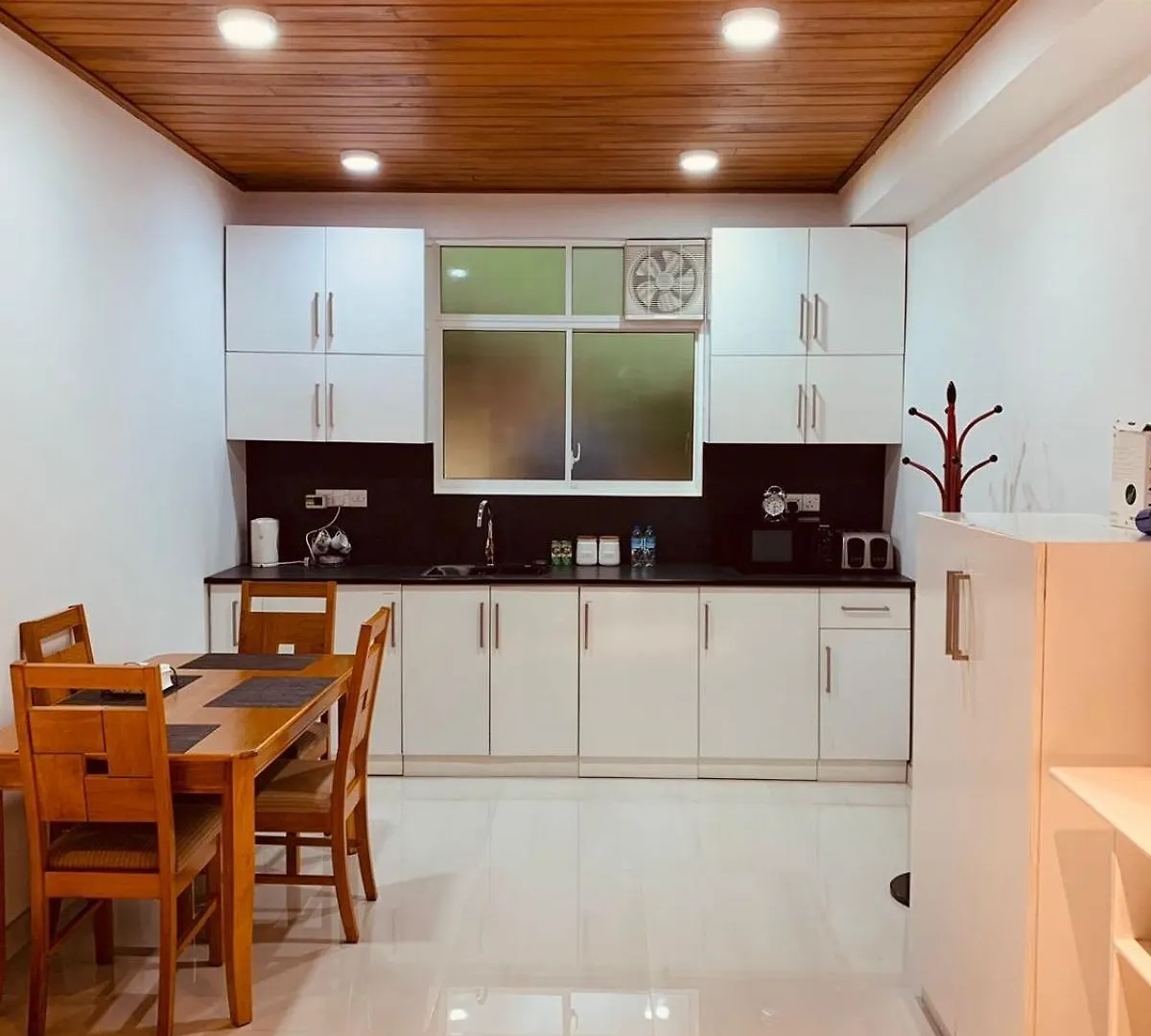 Bed & Breakfast Rani Suite And Cabin Kandy