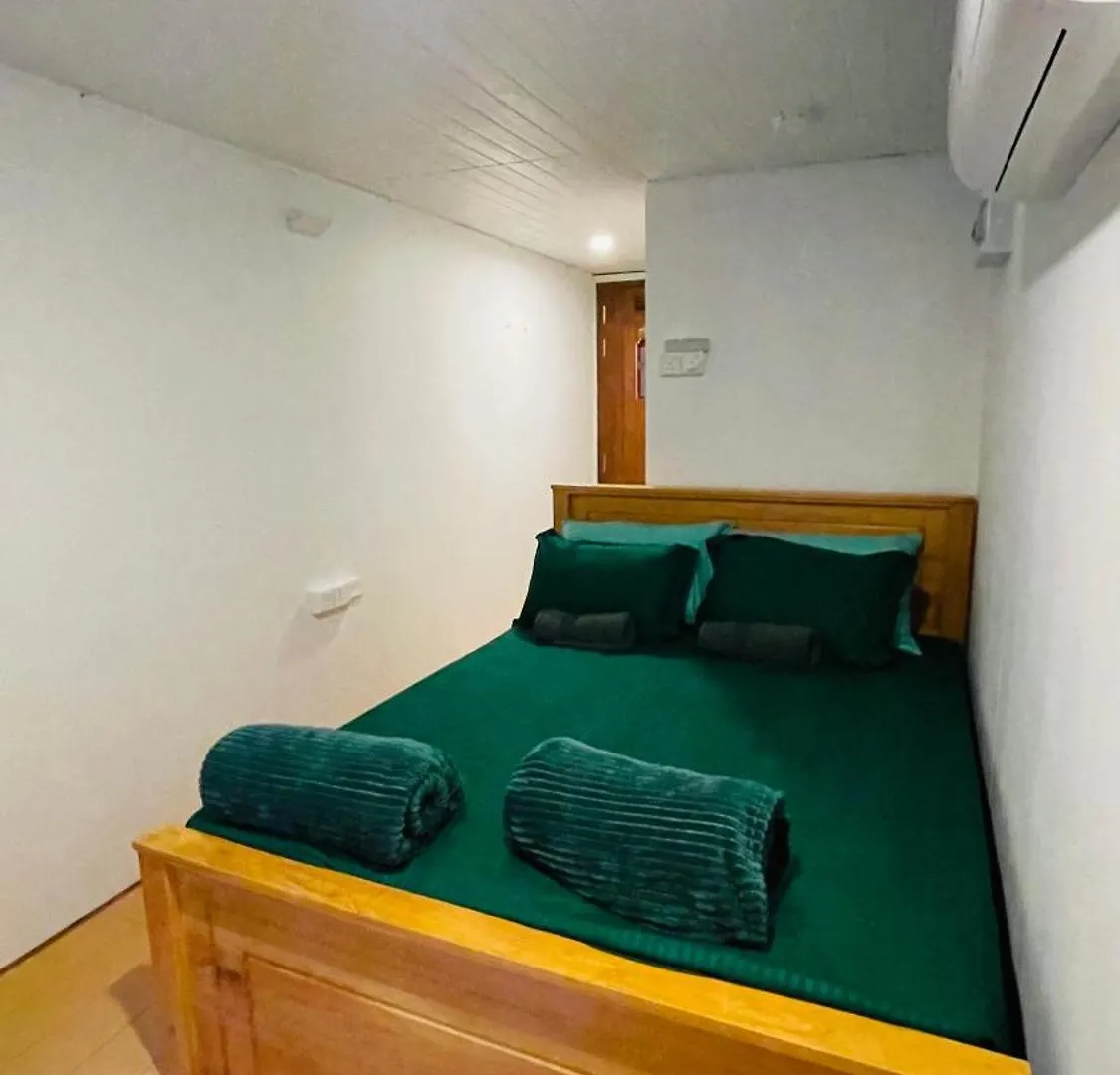 Bed & Breakfast Rani Suite And Cabin Kandy Sri Lanka